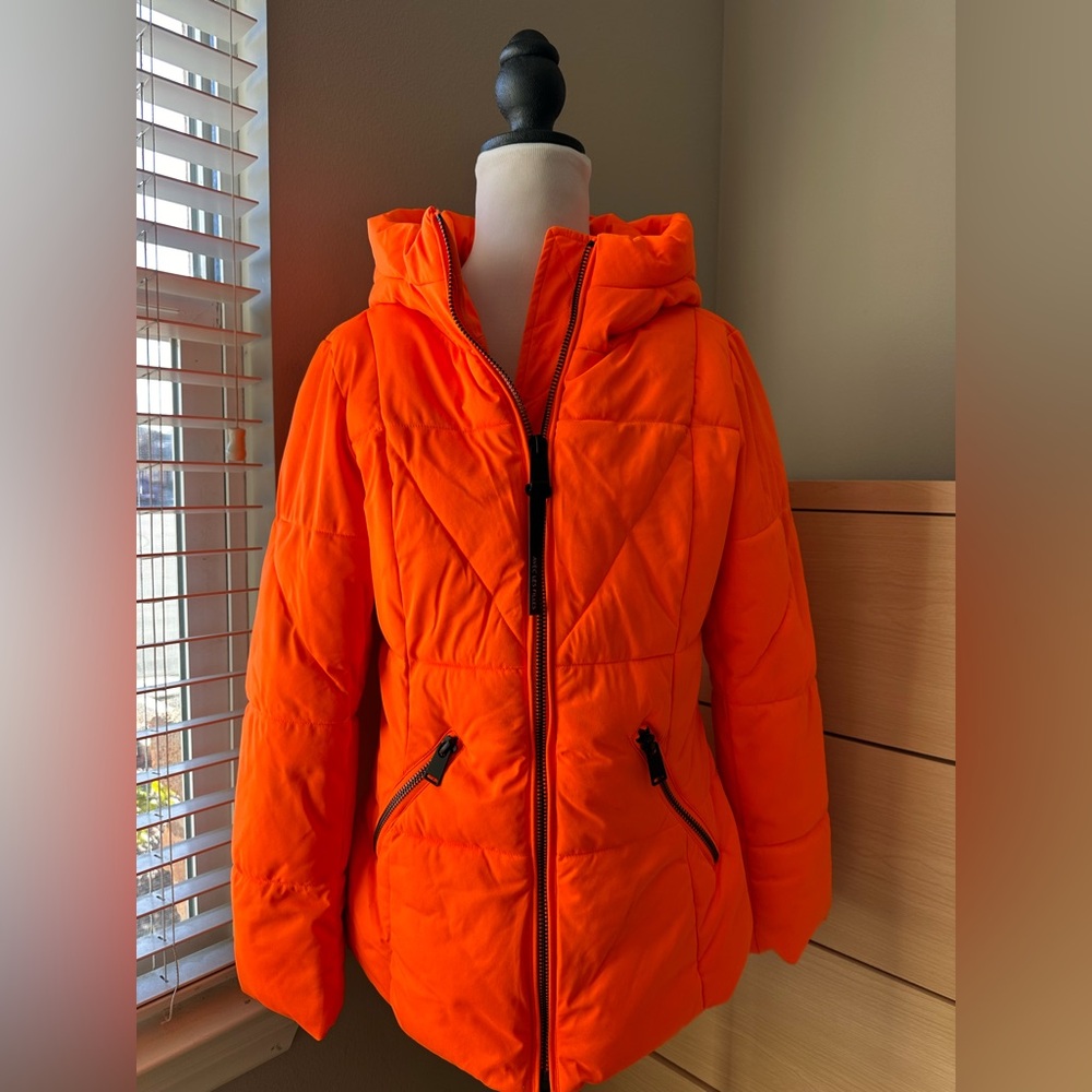 AVEC LES FILLES orange puffer jacket Medium